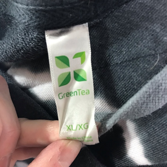 Green Tea Tie-Dye Hoodie Size XL - Picture 3 of 7